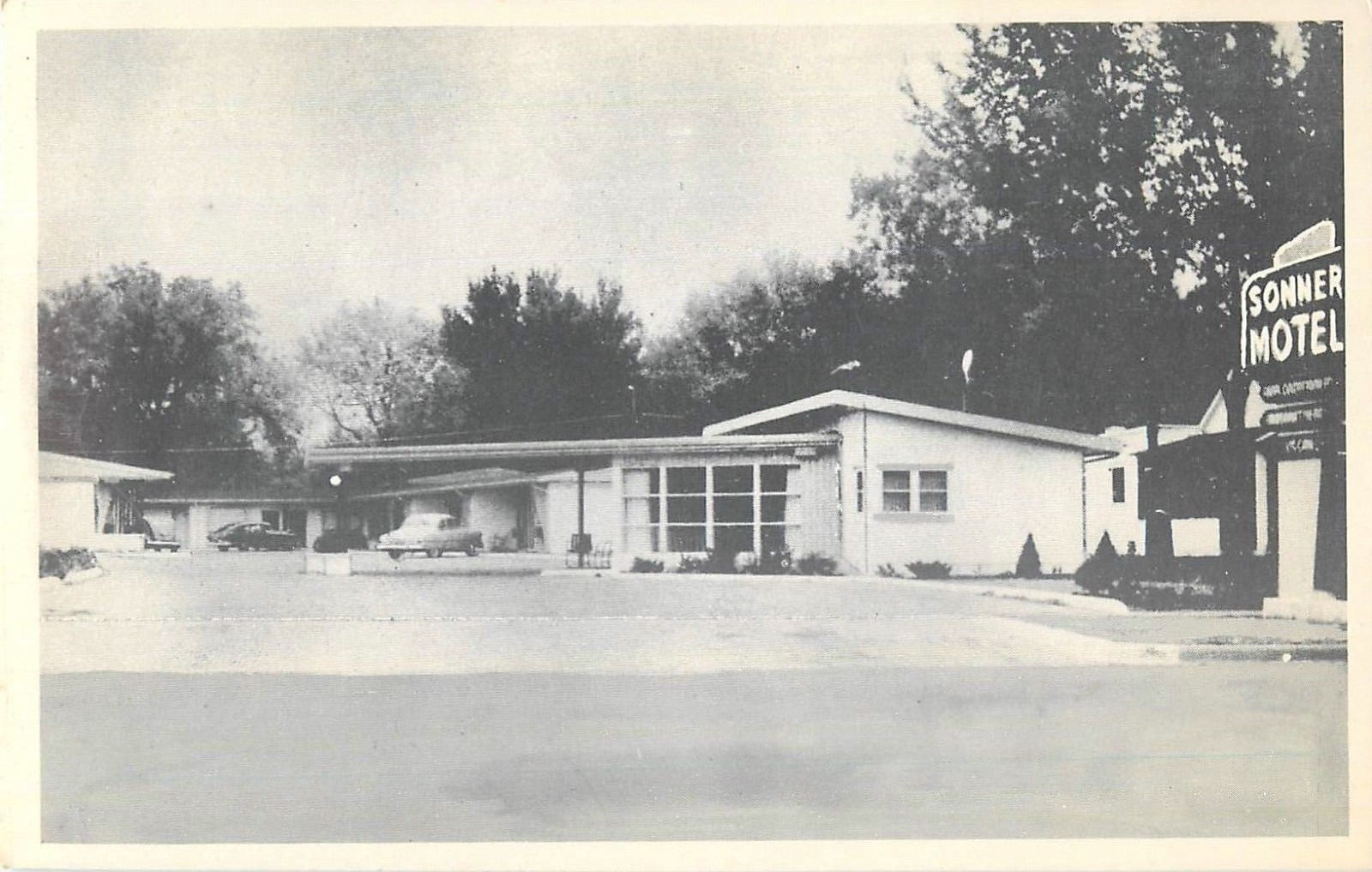 c1950 Sonner Motel, Winfield, Kansas Postcard eBay