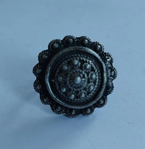 Vintage Sterling Silver Poison Ring – Hinged Secret Compartment – Locket Ring