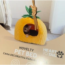 Heart to Tails SpongeBob Pineapple Pet Bed for dogs or cats up to 20 pounds cozy