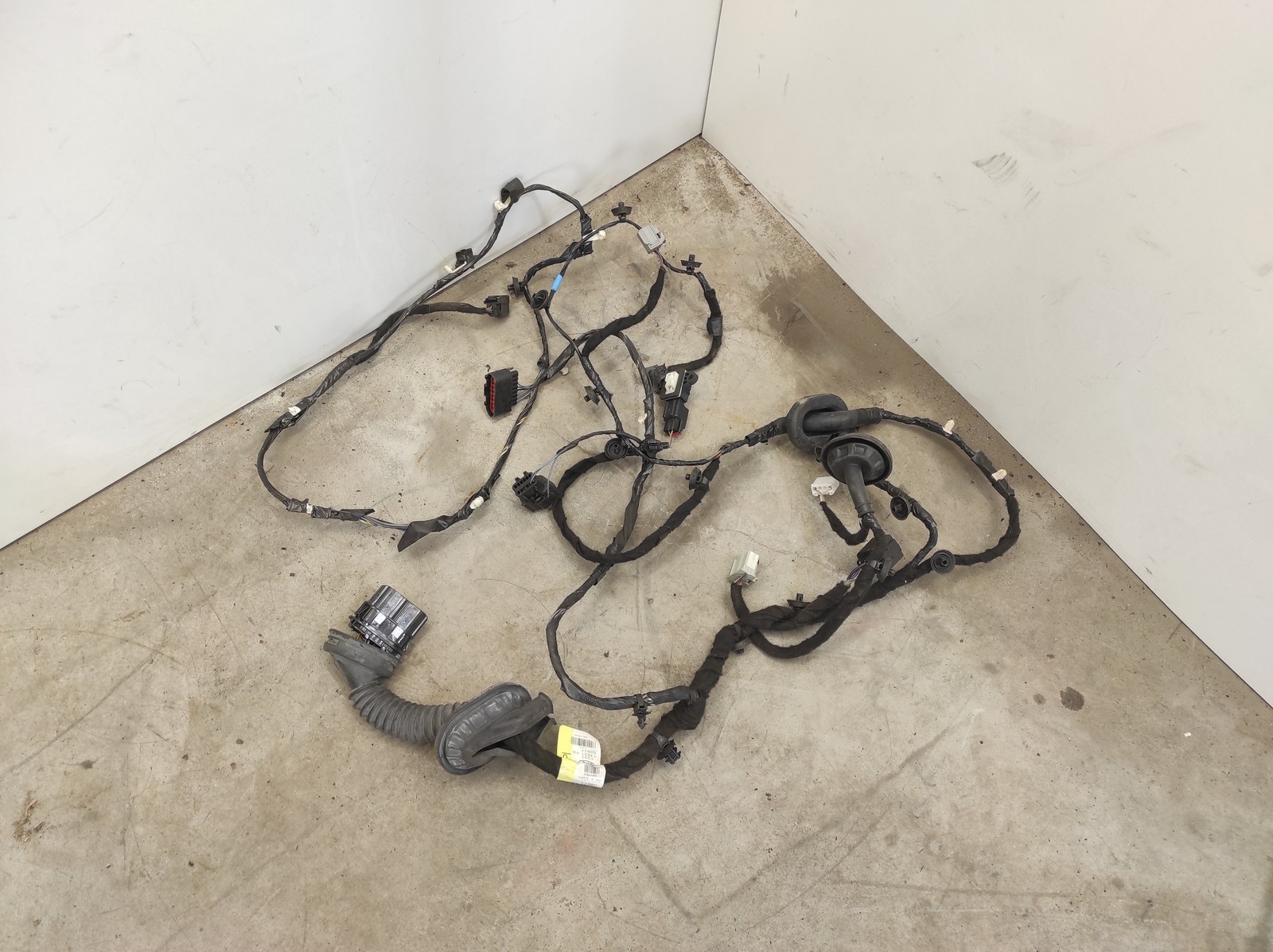 FORD USA MUSTANG Coupe Front Left Door Wiring FR3T14631 2018 29395295