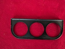 Vintage Stewart Warner Sun Auto Meter 2 18 Inch Opening 3 Gauge Panel Trog Scta