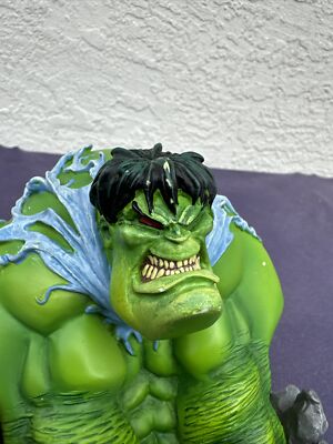 Art Asylum Incredible Hulk bust statue Marvel Universe RARE