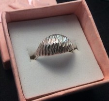  Sterling Silver Faceted Diamond Cut Dome Top Ring Band Size 6