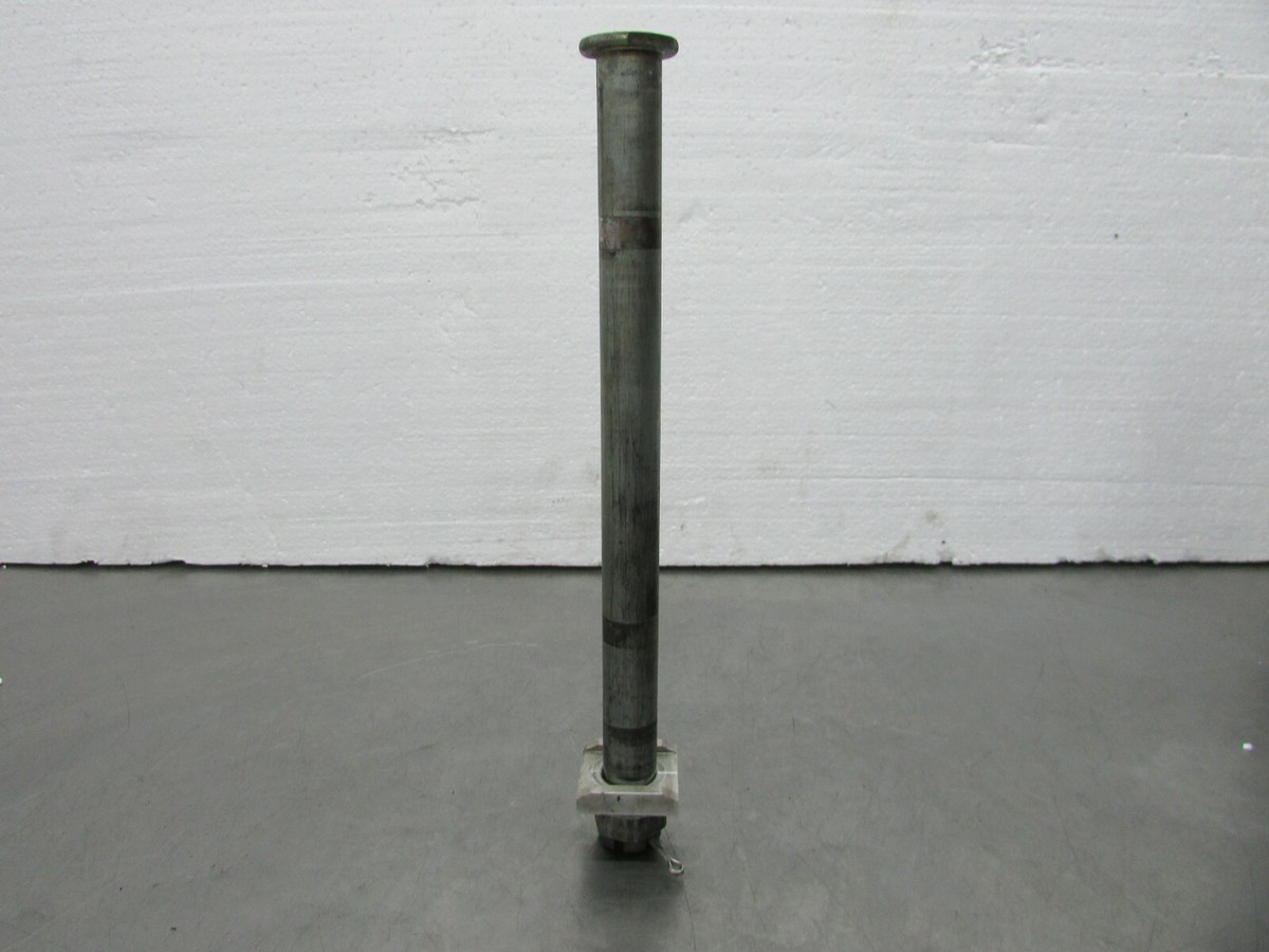 363 H KAWASAKI NINJA ZX 600 J 2006 OEM SET FRONT & REAR AXLE (TWO