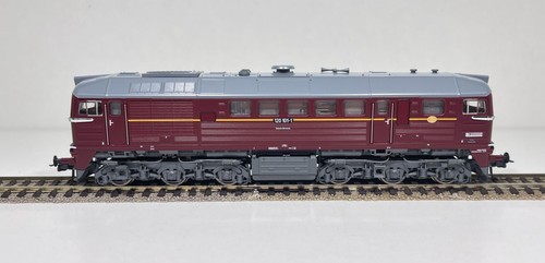 Locomotora diésel Roco H0 71791 BR 120 101-1 DR Ep.IV DCC con sonido NUEVA & EMBALAJE ORIGINAL - Imagen 3 de 6