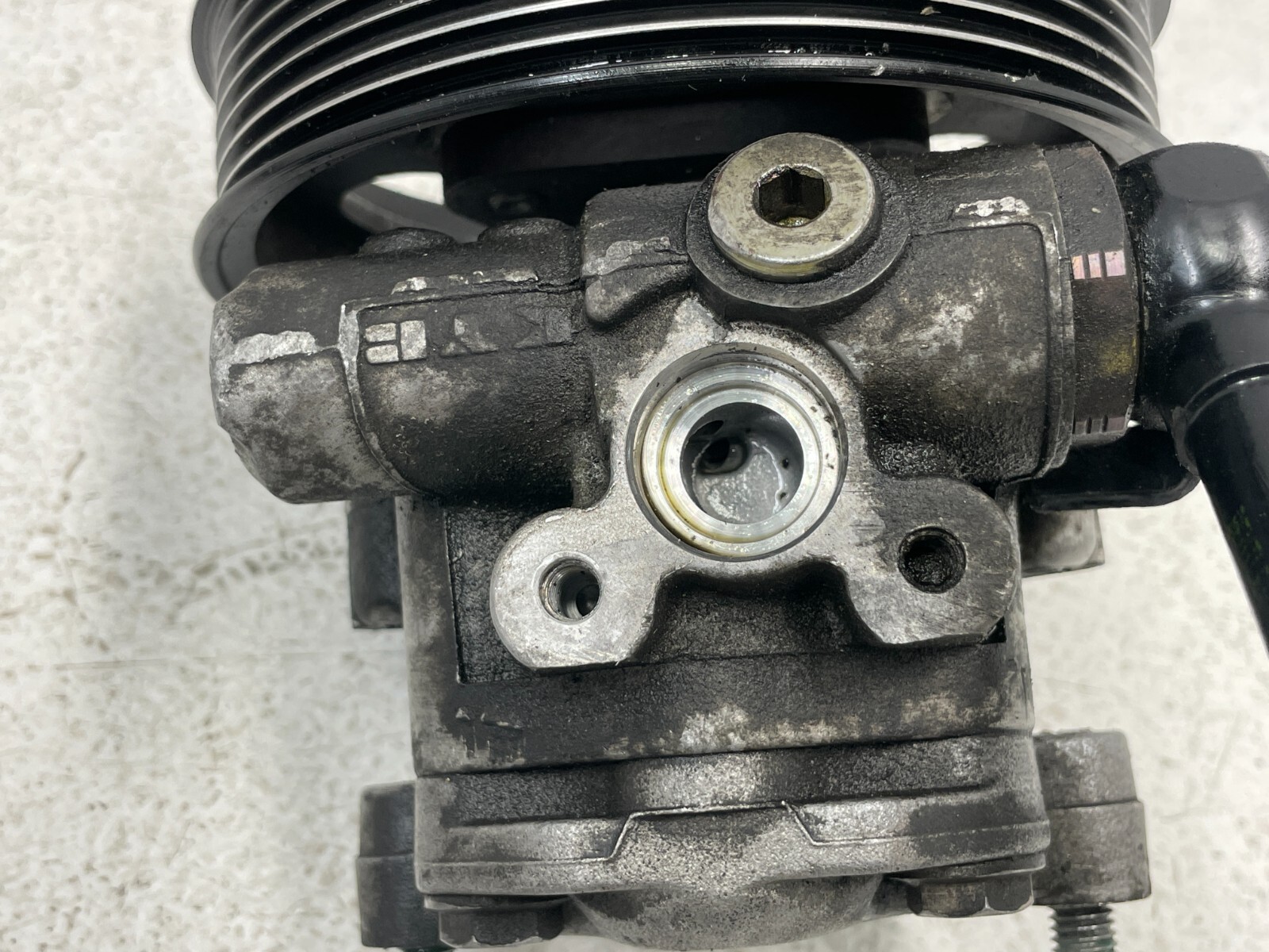 03 04 05 06 07 Bentley Continental GT Power Steering Pump 6.0L 1577 OEM