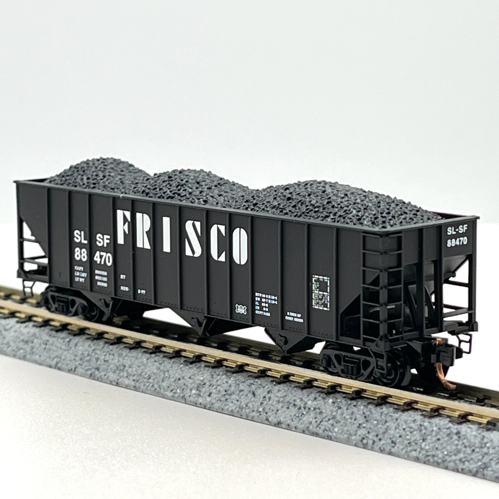Micro-Trains Frisco 100 Ton 3 Bay Open Hopper Coal Load SLSF 88470 N Scale
