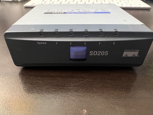 Linksys SD205 5-Port 1-/100 Ethernet Wired Network Switch Internet - Picture 3 of 6
