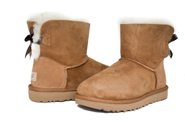 ugg boots mini bailey bow