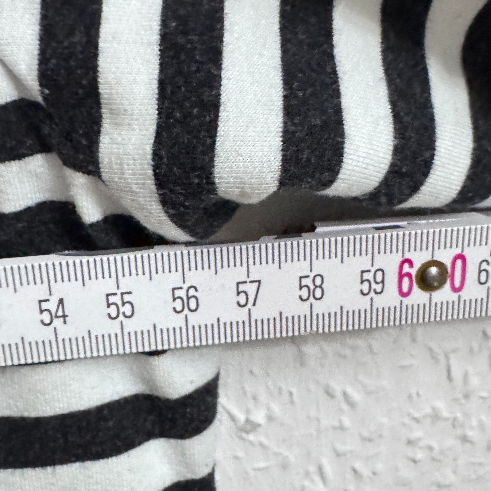Casual Black & White Striped 3/4 Sleeve Top with Graphic Print image 9