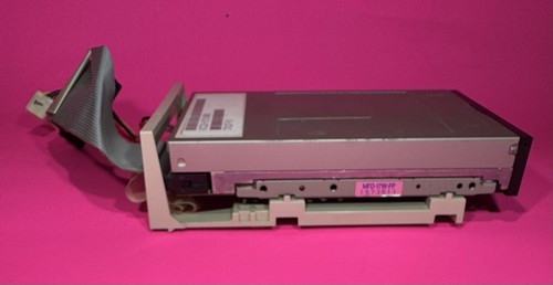 Sun 370-1207 3.5-inch 1.44MB Floppy Drive, SONY MP-F17W, w/SS2 Bracket & Cables - Afbeelding 11 van 21