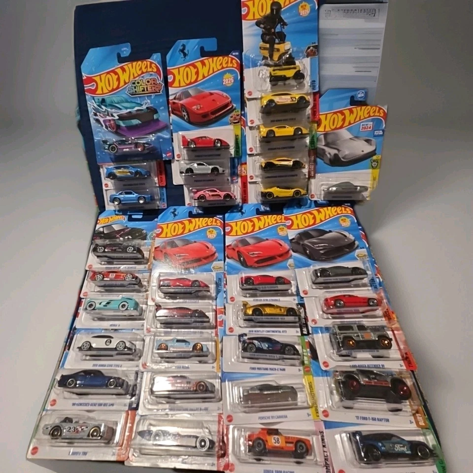 🔥🔥Hot Wheels 2025/2026 ¡Un estuche lote de 30! TH Zamac Ferrari Lamborghini Honda🔥 Foto 2 de 4