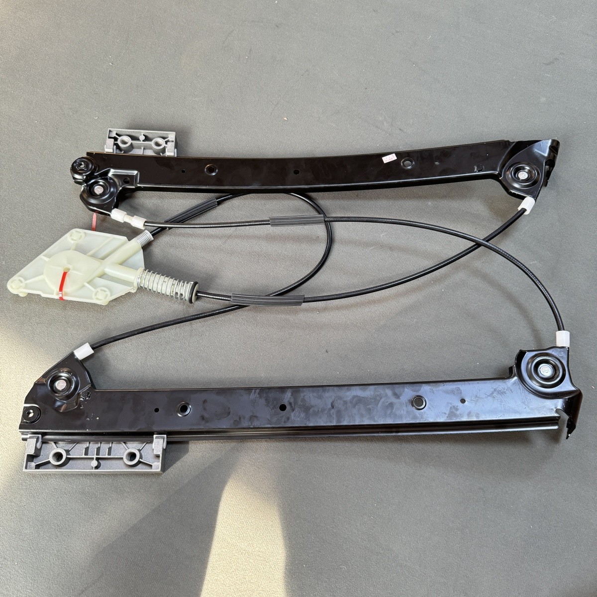 NEW Front Left Door Window Regulator For 2003-2007 Bentley Continental GT Coupe