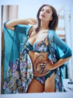 Emily Ratajkowski signed MODEL/ACTRESS Beautiful Sexy 8x10 Photo W/COA & #d Holo — photo 1