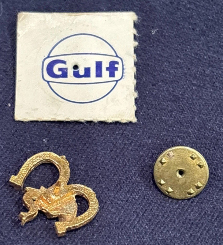 Vintage Gulf gas station advertising lapel pin
