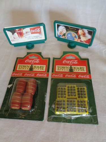 Coca-Cola Town Square Accessories (#6410) - Picture 18 of 227