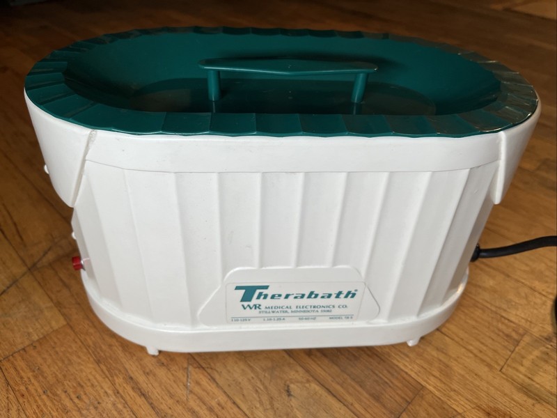 Therabath Pro TB5 Professional Paraffin Wax Bath TB 5 W/ 2.5 Lbs Of Wax VGUC