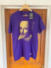 Steve Kaufman Shakespeare State Two T-Shirt Size L Purple Gold Pop Art BNWT NEW