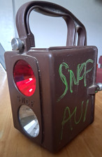 LAMPE ANCIENNE SNCF ANNEE 1980   SANS PILES  A RESTAURER
