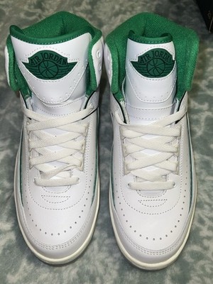 BRAND  NEW Nike Air Jordan 2 Lucky Green SIZE 6Y White Green
