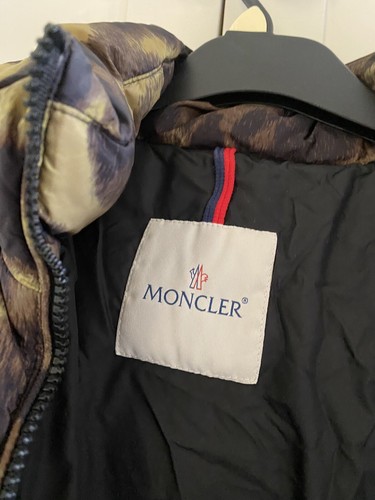Moncler Green Leopard Jacket women size 1 - Picture 11 of 15