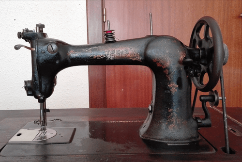 Antigua máquina de coser Wertheim - Imagen 4 de 8