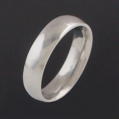 Heavy Modern Platinum Comfort Fit 5.6mm High Polished Wedding Band, Estate Ring - 第 1/9 張圖片