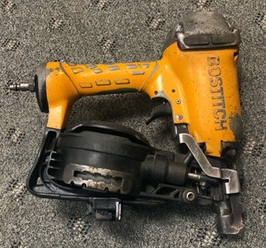 Bostitch 15 Degree 1 3 4 In Coil Roofing Nailer Rn46 1 Leaks Air