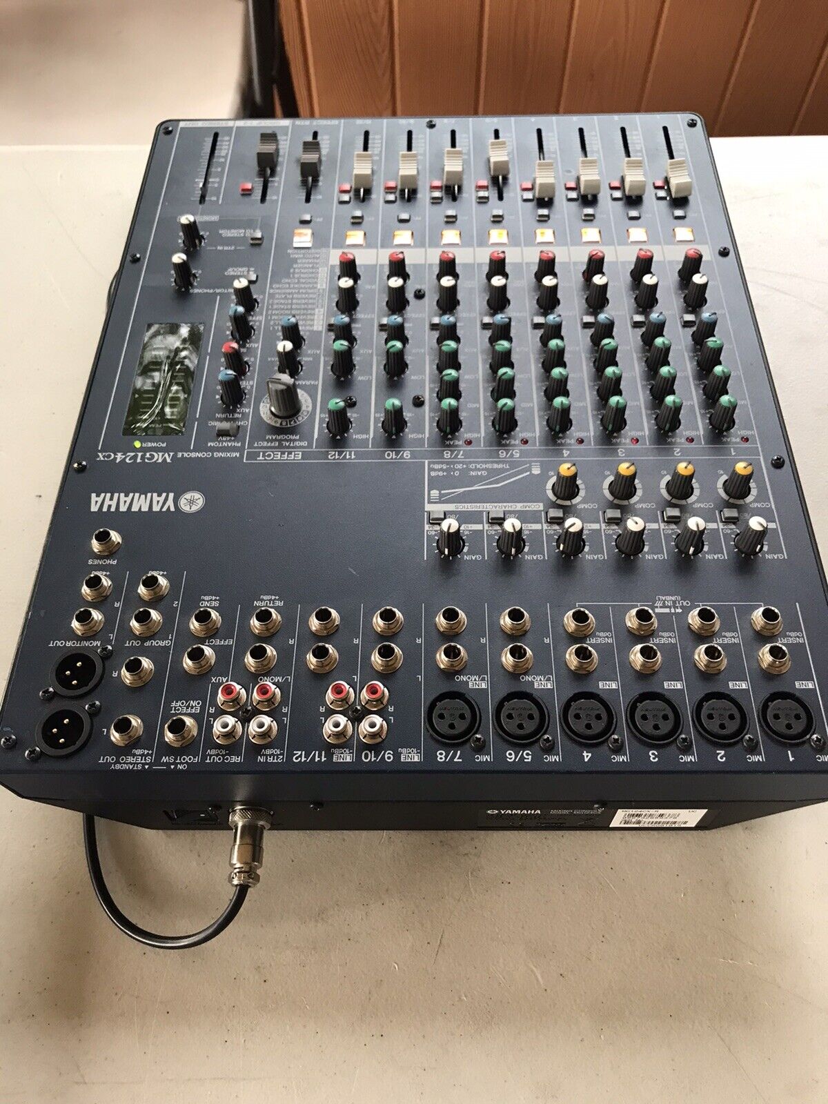 Console de mixage Yamaha MG124cx – NIGHT SYSTEM