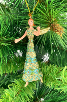 Kleiner Engel Mit FlüGeln In Einem Verzierten GrüN TüRkis Goldenen Kleid 8Cm