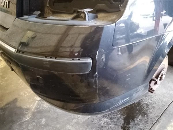Paragolpes Trasero Peugeot 407 2004 20 hdi 135 - Imagen 2 de 4