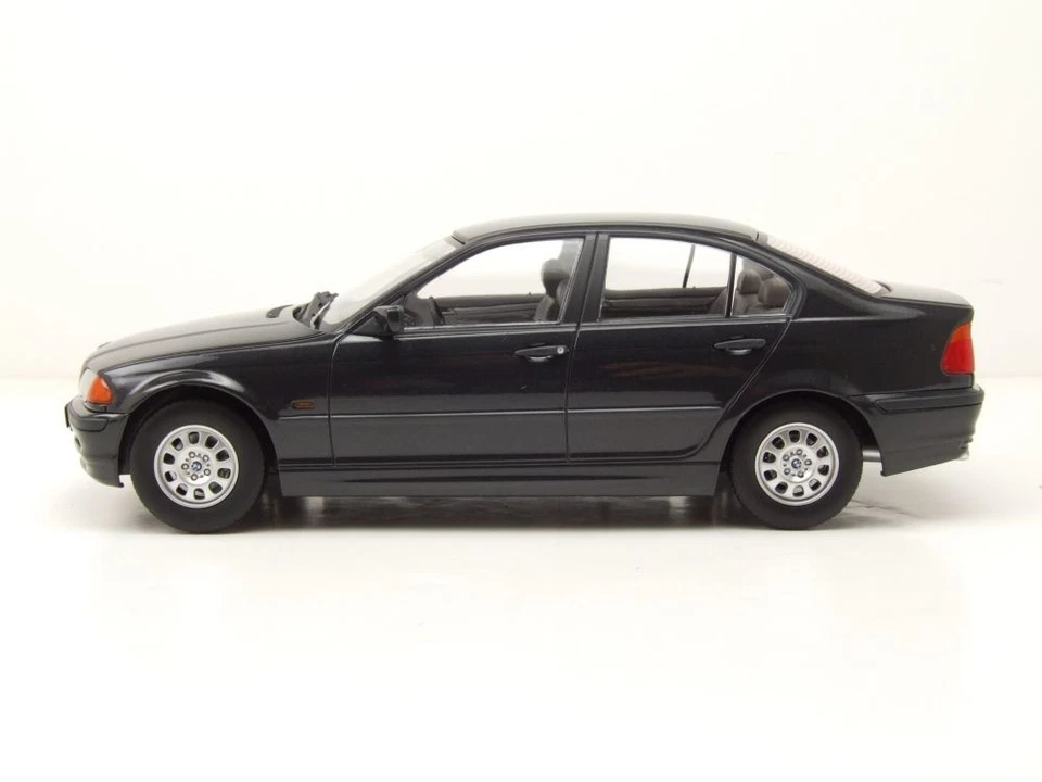 BMW 3er E46 Limousine 1999 schwarz metallic Modellauto 1:18 KK Scale - Bild 3 von 4