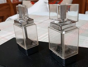 Vintage Mid Century William Bounds Pepper/Salt Grinder - Pair Clear Acrylic