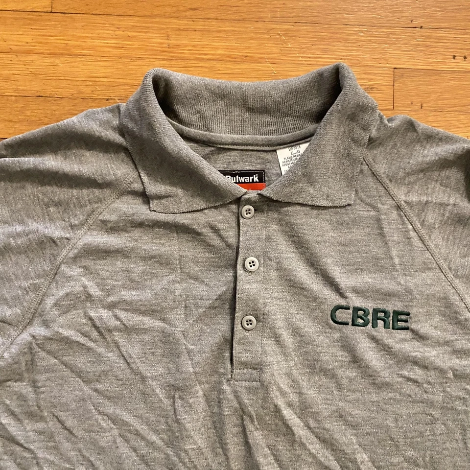 Camisa Polo Bulwark FR Para Hombres XL Gris Resistente al Fuego NFPA 2112 CBRE Logo Trabajo Foto 3 de 4