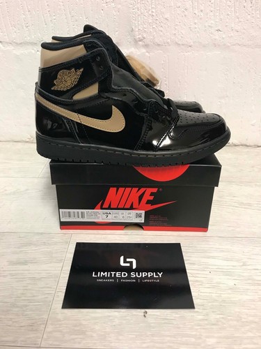 NIKE AIR JORDAN 1 RETRO HIGH BLACK 