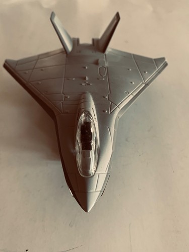 Yat Ming 99138 diecast 1/72 Boeing X-32A JSF prototype, rival to F-35 - Picture 3 of 8