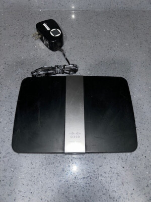 Cisco Linksys EA4500 450 Mbps Gigabit Dual Band Wi-Fi Wireless N900 Router