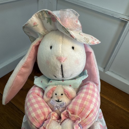 Mama Bonnets Babies 4 Bunny Pink Dress Babies Pouch Fabric Plush - Picture 5 of 5