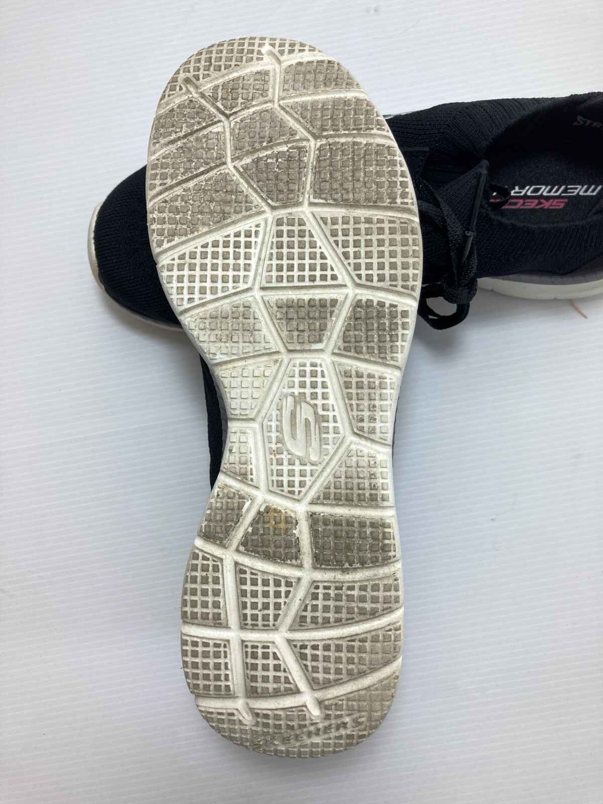 Skechers Memory Foam Bountiful Sneakers Shoes 56124, Black, Pre-Owned