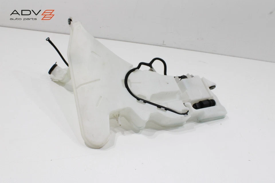 2014 - 2019 CADILLAC ATS WINDSHIELD WIPER WASHER RESERVOIR TANK W/ PUMP OEM - Image 3 of 4