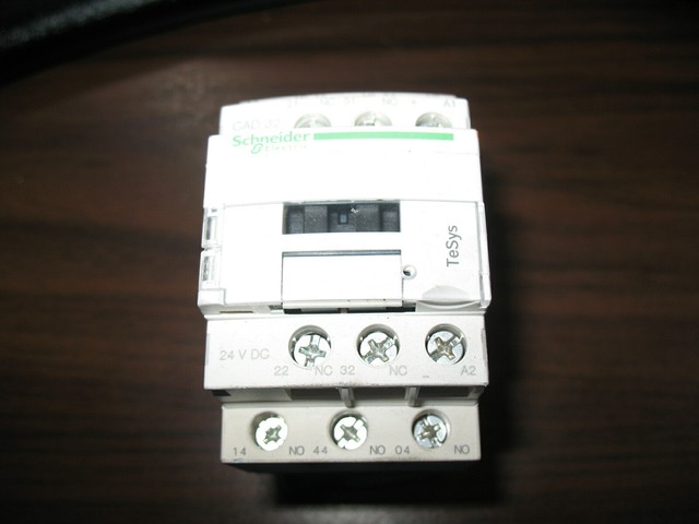 Реле cad 32