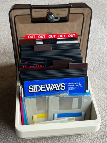 Assortment Data Life / Verbatim etc Floppy Discs / Software in ABA storage case