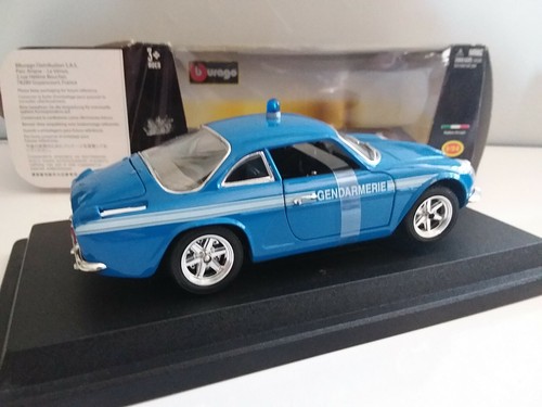 BURAGO BIJOUX 1/24 ALPINE RENAULT A110 BERLINETTE GENDARMERIE NEUF DANS SA BOITE - Imagen 6 de 9