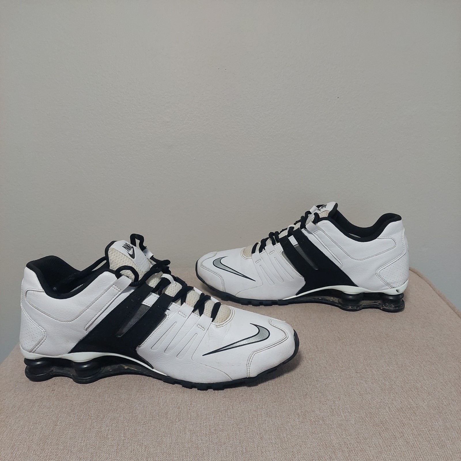 Nike Better World Athetlic White Air cushioned Heal Shoes US size 12