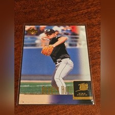  2 Aubrey Huff MLB Collectible Card