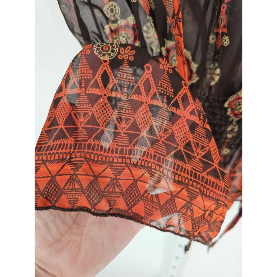 Top para mujer Forever Twenty One marrón manga corta cuello redondo estampado floral talla S Foto 3 de 4