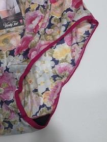 Vanity Fair Vintage Roses Flower Multicolor Nylon Cotton Panties Size 6 NWT