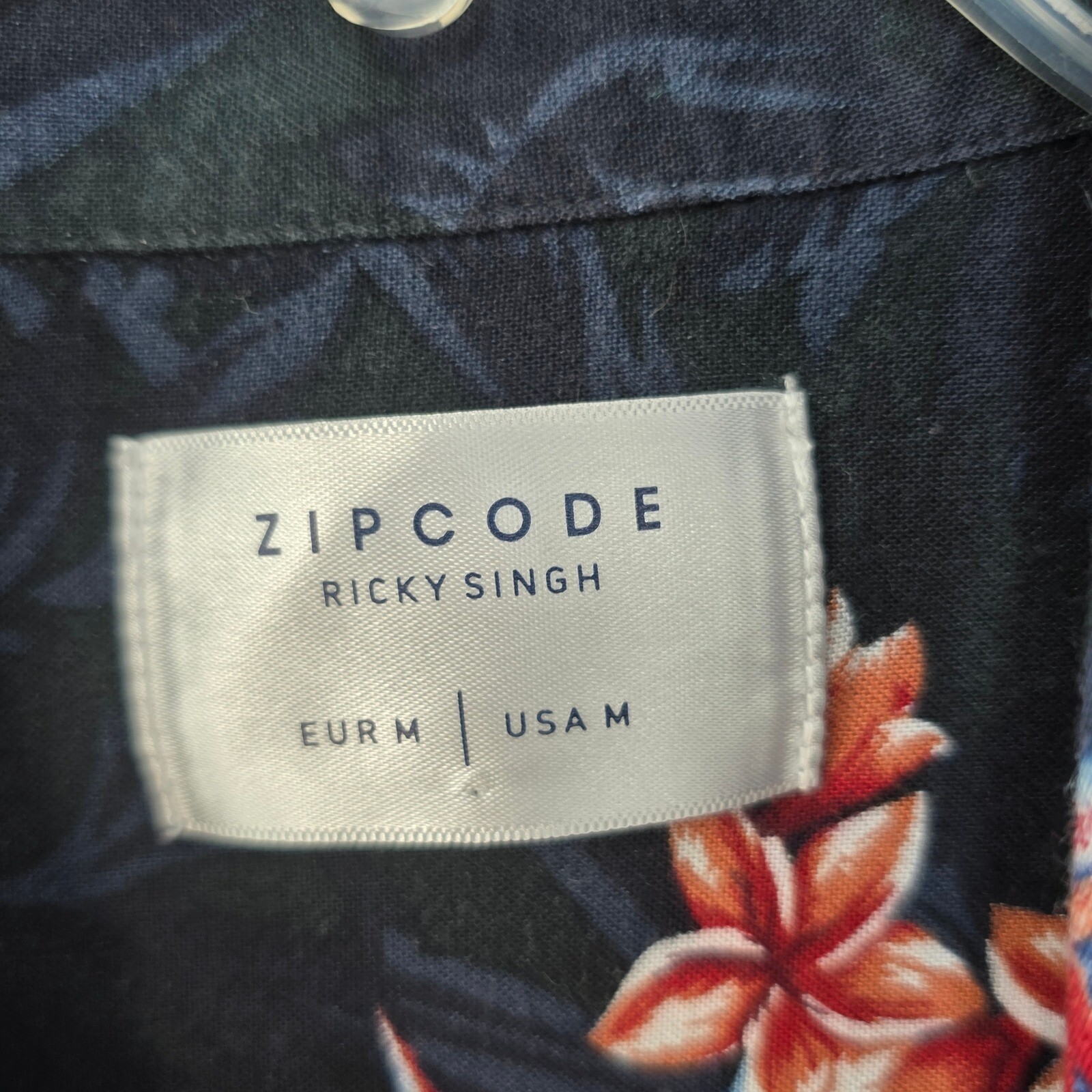 ZIPCODE Ricky Singh Men Medium Floral Hawaiian Sh… - image 3
