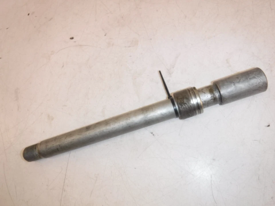 91-07 HONDA SHADOW VLX 600 VT600C LLANTA DELANTERA EJE PIVOTE PERNO CON ESPACIADOR Foto 4 de 4