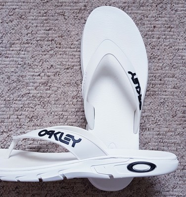 oakley b1b flip flop